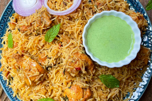 Chicken Tahari With Raita